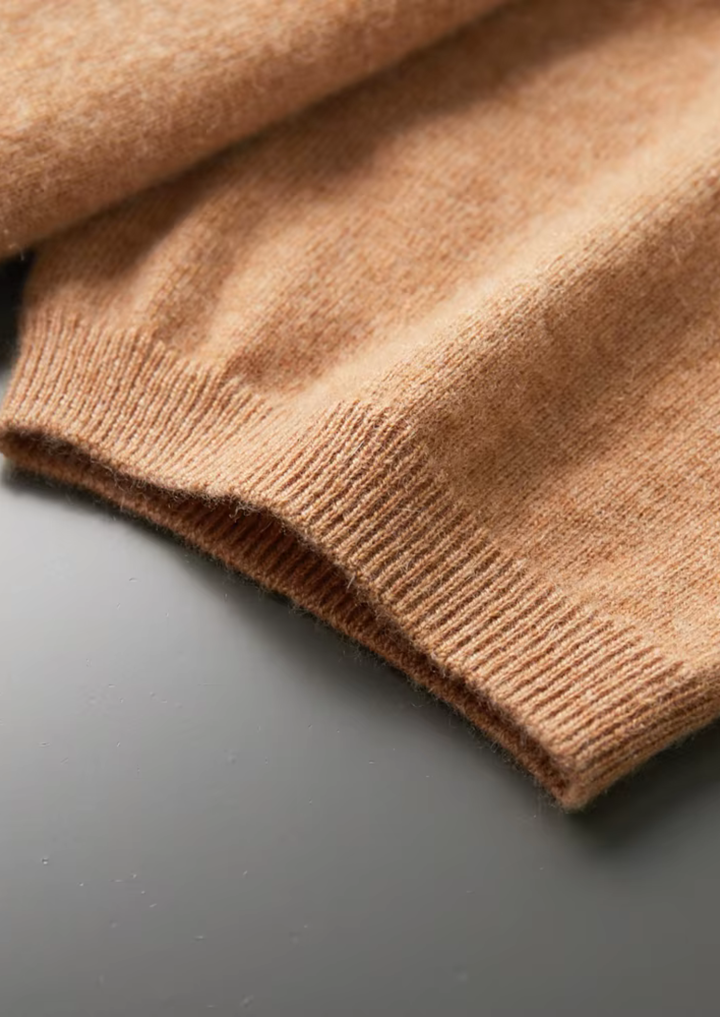 PREMIUM CASHMERE CLASSIC CREWNECK T-SHIRT